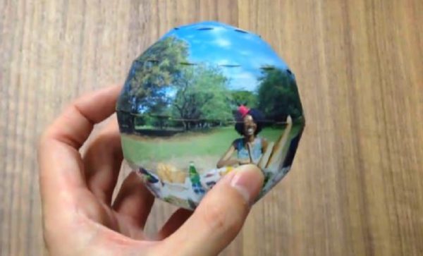360度パノラマ写真を球体に印刷する驚きの技術！ 手のひらに思い出がすっぽりと収まる