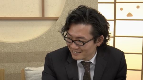 プロ棋士・松尾歩八段、声や髪型に関するファンからの質問に照れながらも丁寧に回答する