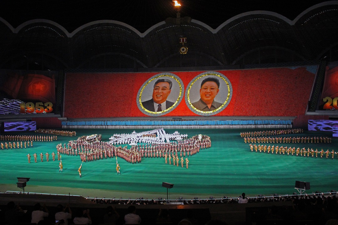 北朝鮮 マスゲーム の練習時間が明らかに 朝9時から夕方5時までの練習を半年以上 元 朝鮮総連職員が語る
