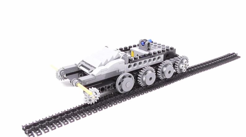 レゴで男の子大歓喜の戦車型ロボット作ってみた コマ撮りで完成していくすばらしい造形に レゴってすげぇ