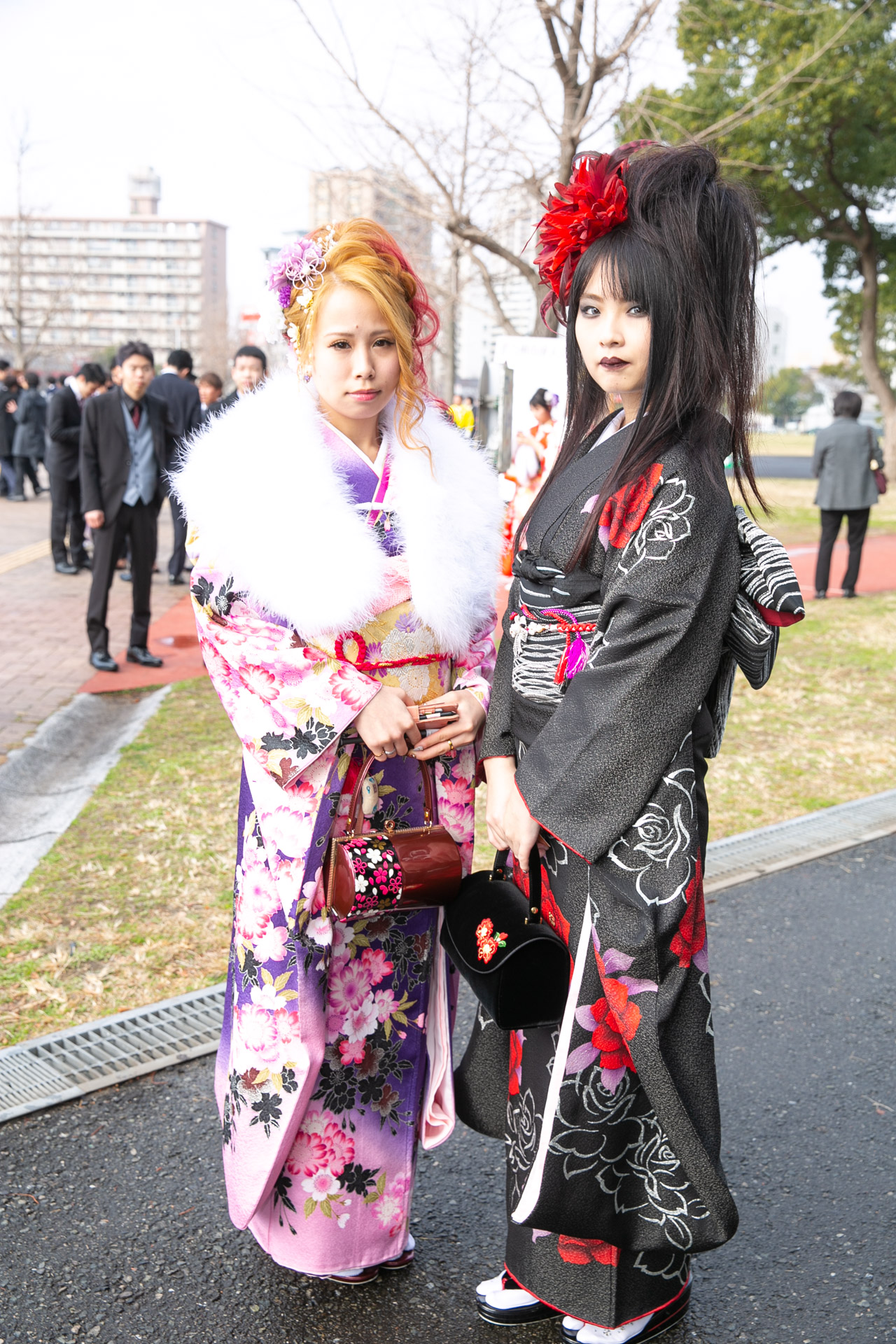 超ド派手 北九州市の成人式に行ってみたら予想通りヤバかった 豪華絢爛な衣装の新成人たちの写真をお届けの画像 Kitakyu Seijin011