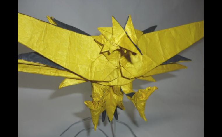 ポケモン 伝説の鳥ポケモンのサンダーを折ってみた 折り紙とは思えない完成度で 芸術だよ これ 感動するわ の声