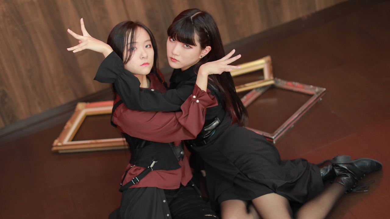 ミステリアスな美少女コンビが激しくダンス シンクロ率の高い音ハメに中毒者続出 圧倒的 ずっと見ていたい ニコニコニュース オリジナル