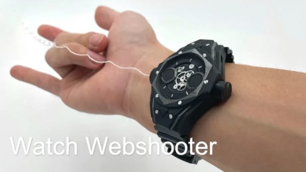 『スパイダーマン』腕時計型ウェブシューターを作ってみた　糸が飛び出るギミックは必見！