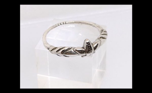 『葬送のフリーレン』ヒンメルからの贈り物「鏡蓮華の指輪」を作ってみた！ 繊細なデザインをシルバーで再現