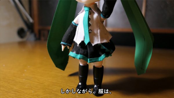 初音ミクのドール用の衣装を作ってみた！ なぜか不思議な違和感を感じる出来栄えに「パチモン感が凄い」「初音亜種」の声